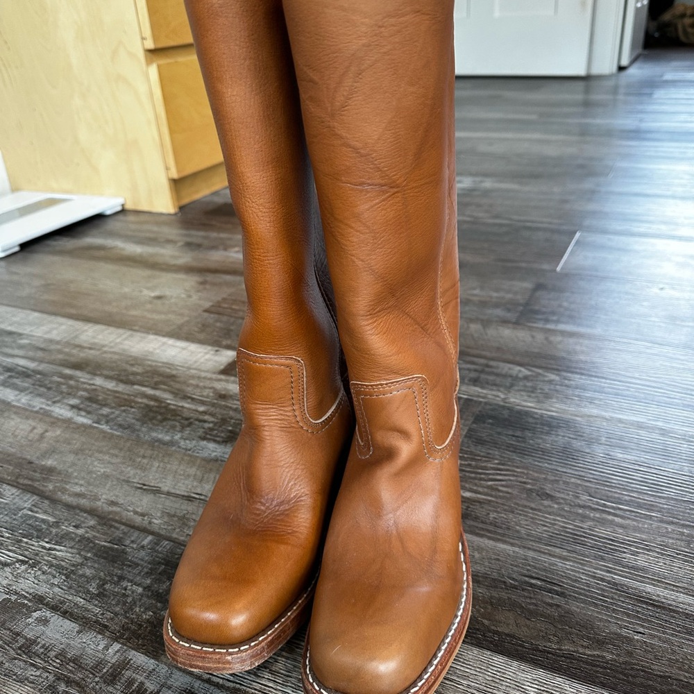 Frye campus Tan Heeled Boots Timeless Design